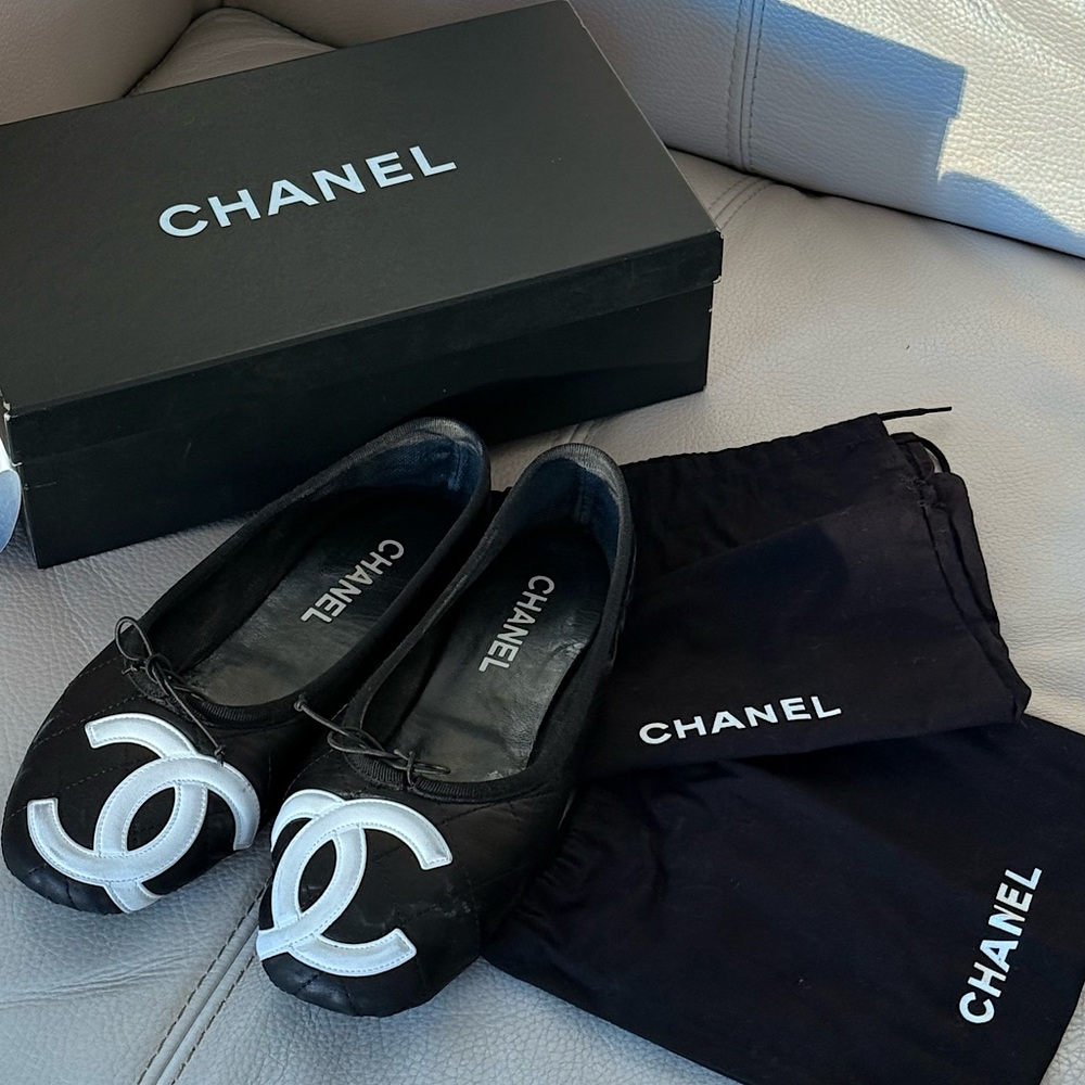 CHANEL Cambon Ballet Flats Black White Logo Python Quilted Leather w Box & Bags